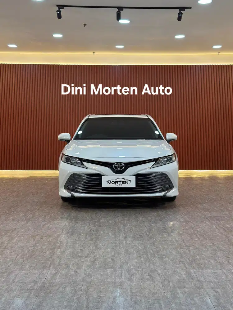 Toyota Camry V 2.5 at 2020 Bensin
