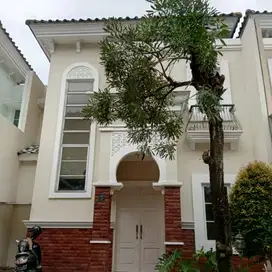 dijual rumah di cluster alicante gading serpong tangerang