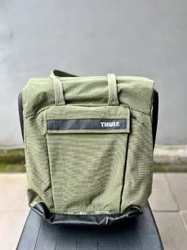 THULE PARAMOUNT 22L TOTE BAG SOFT GREEN