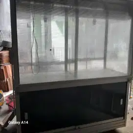 Dijual gerobak jualan..ukuran 180 masih sgt bagus