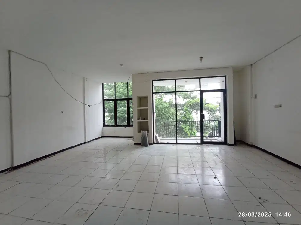 Jual ruko 2lt siap pakai Nginden Baru , Surabaya Timur