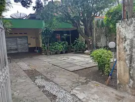 Dijual rumah hitung tanah  jl. Tidar Surabaya utara, murah