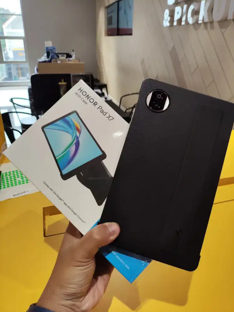 Honor pad X7 Ram 4+4/ Internal 128