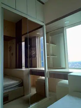 Disewakan Apt Tanglin 2 BR Corner