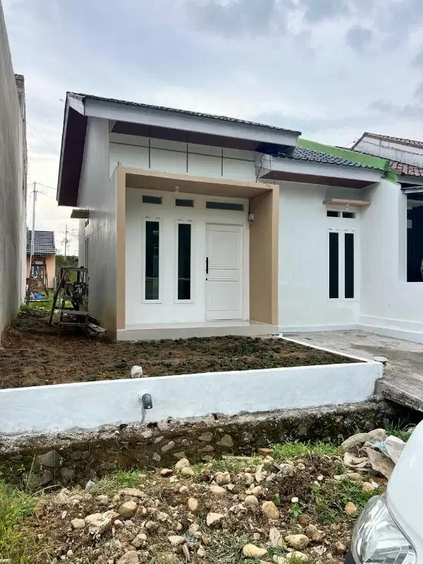 rumah siap huni di lingkungan yg asri