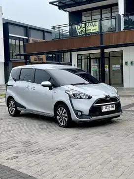 Sienta V 2018 - PJk Jan’25- Automatic - Toyota - Sienta V 2017