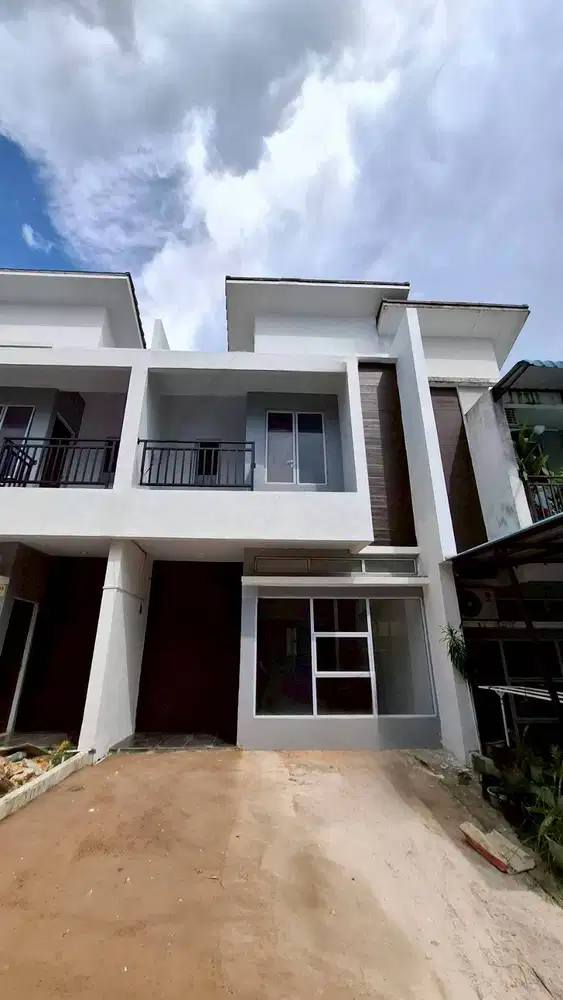 Dijual Cepat Rumah 2 Lantai di Grand Garama, Batu Ampar