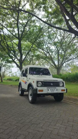Suzuki Jimny 2002 Bensin