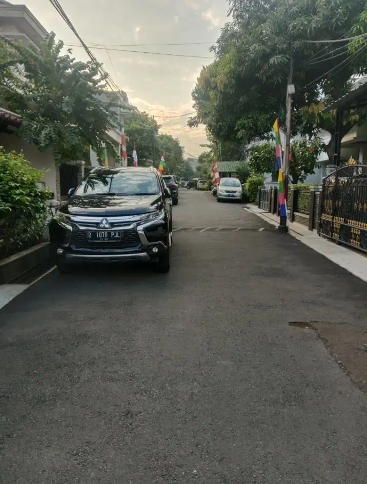 Di sewakan Rumah Siap Huni di Tebet Timur, Jalan 2 mobil lega