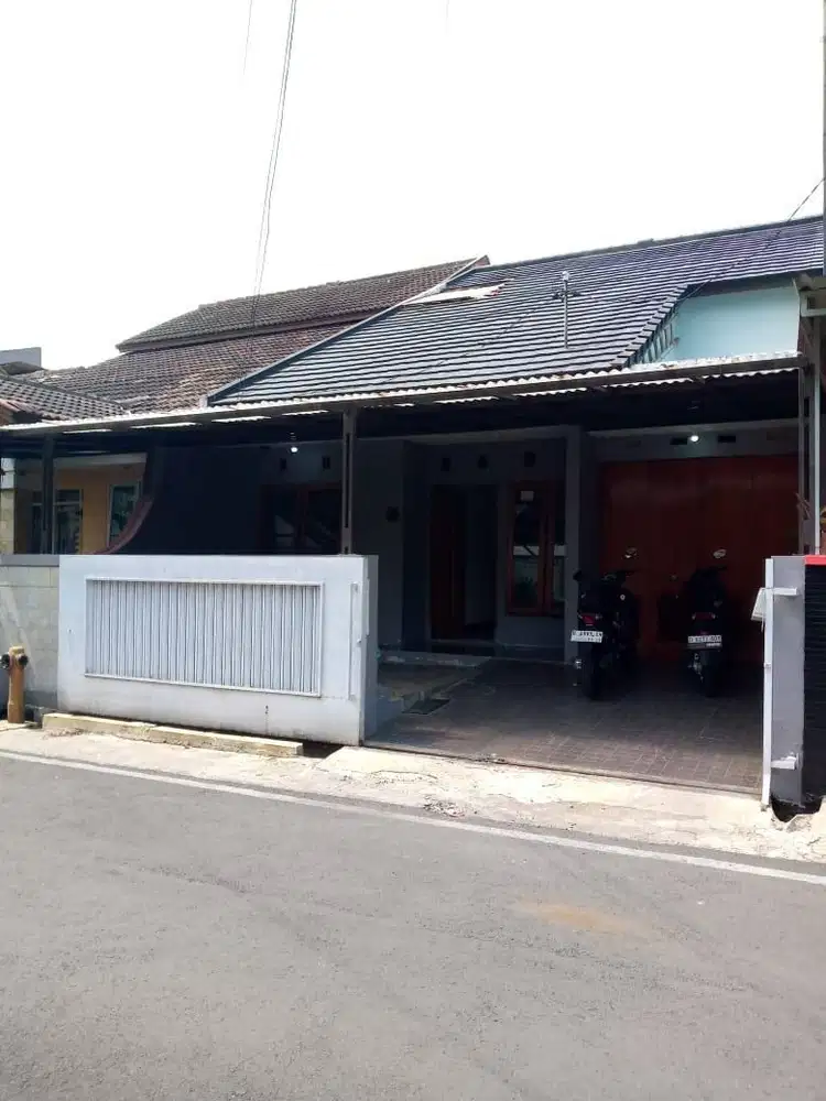 Rumah Siap Huni Area Antapani Lokasi Strategis dan Nyaman