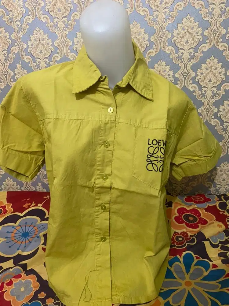kemeja loewe wanita