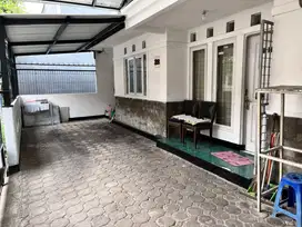 Rumah siap huni di sayap Pajajaran dekat ke bandara