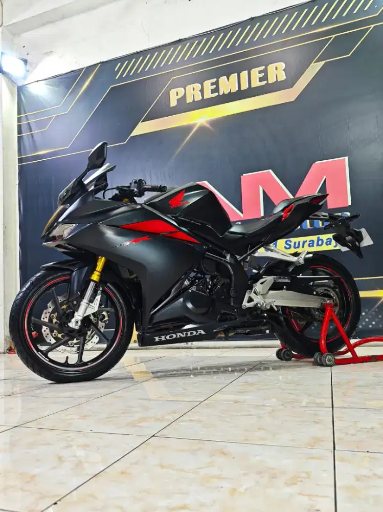 Honda CBR250RR ABS TH 2017 Odo 9rb matte black garang