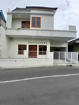 Rumah Siap Huni 2 lantai Jongke Yogyakarta