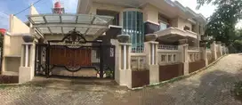 Rumah Lux 2 Lt di Candi Prambanan Tengah belakang Islamic Center