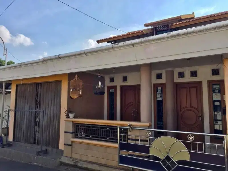 Rumah di Jl. Karangbendo, belakang PLN Jatingaleh