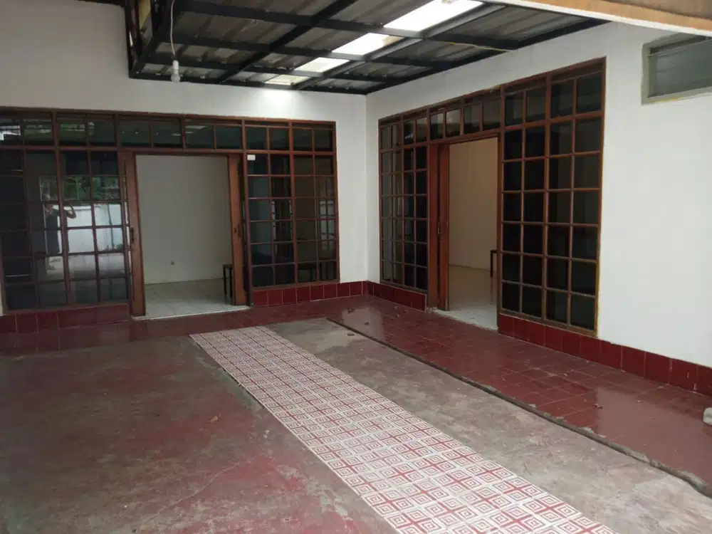 Sewa Tempat Usaha Area Buah Batu BKR dekat Lodaya Turangga