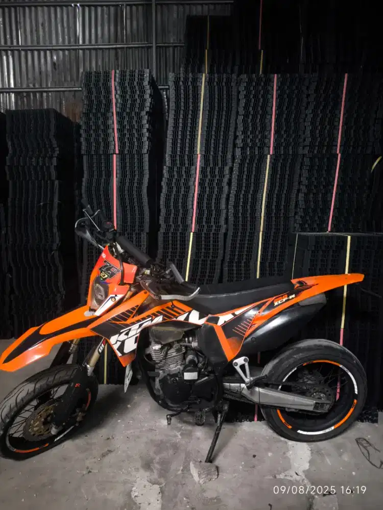 Yamaha trail supermoto