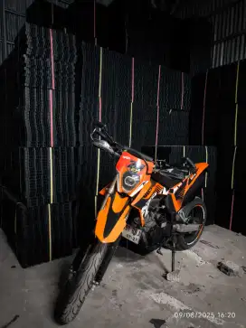 Yamaha trail supermoto
