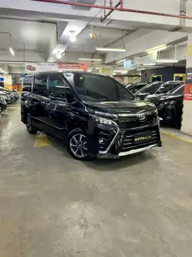 Toyota Voxy 2.0 AT NIK 2017 terawat 2018