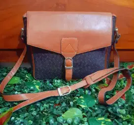 Tas Selempang Kulit Cewek