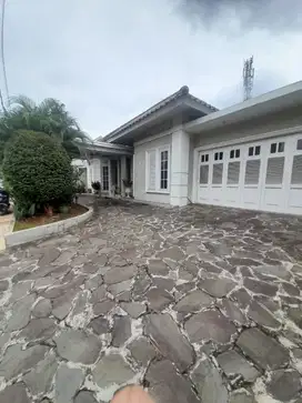 Dijual Rumah Siap huni di Cluster Cipayung Jakarta timur