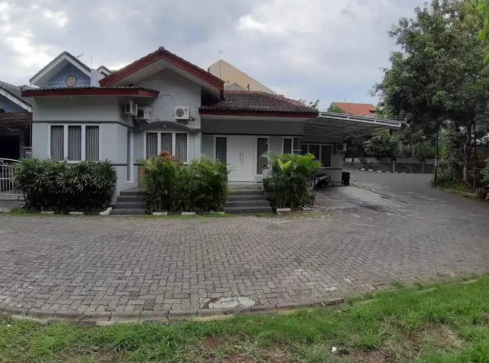 Rumah Hook di Duta Bukit Mas Jl. Karangrejo Raya Banyumanik