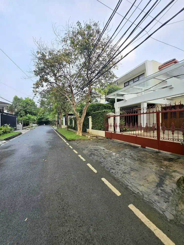 Dijual Rumah Siap huni di komplek Kayu Putih Jakarta Timur