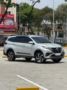 like new! Toyota Rush GR AT NIK 2022 Silver Mulus 2020/2021 S TRD