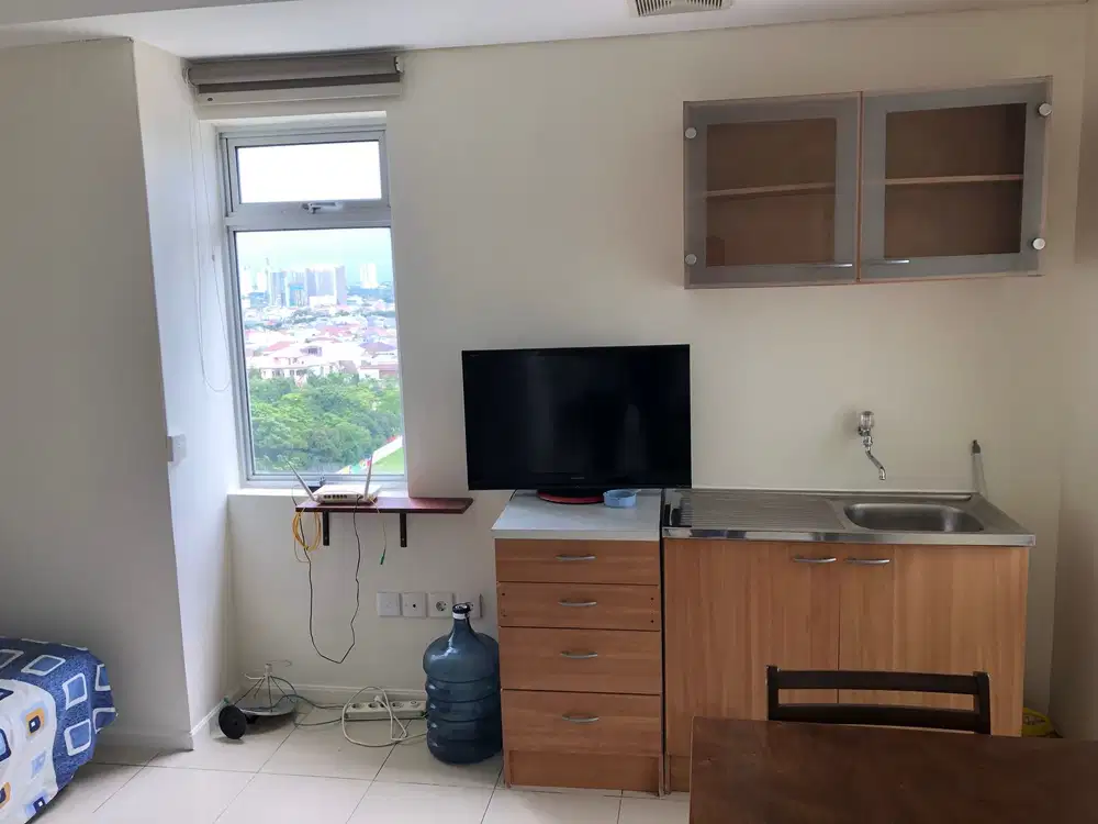 Apartemen Green Lake Sunter 2BR semi furnish, lt sedang, sertifikat.
