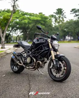 (Full Paper) Ducati Monster 1100 Evo Hitam Knalpot Termigoni NIK 2012