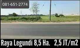 Tanah di Raya Legundi Gresik.