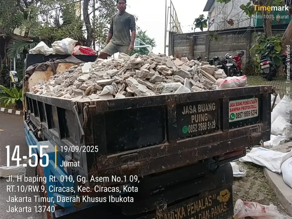 Jasa pengurugan puing dan buang sampah