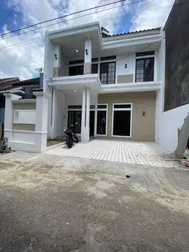 Rumah Baru 1 menit ke Borobudur Suhat Blimbing 5 menit Kampus UB