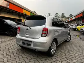 Nissan March 2012 Bensin