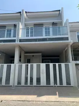 Di Jual Rumah Baru Gress Minimalis Tenggilis mejoyo Dekat Ubaya