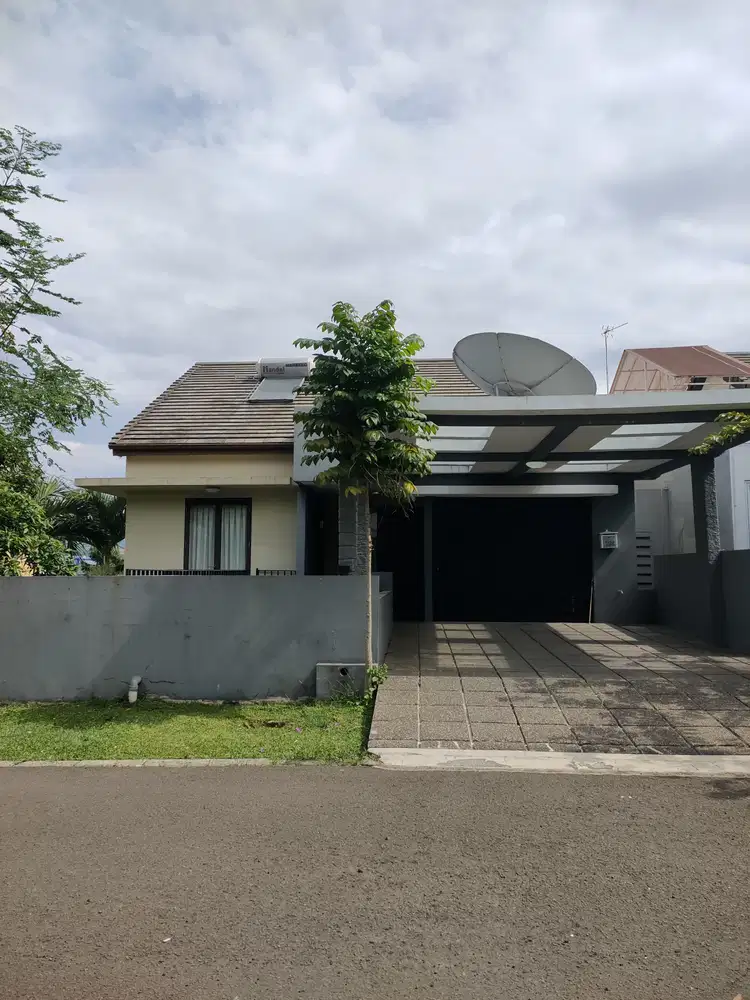 Rumah dua lantai siap huni di sentul city bogor
