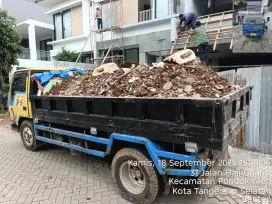 Jasa buang puing dan buang sampah