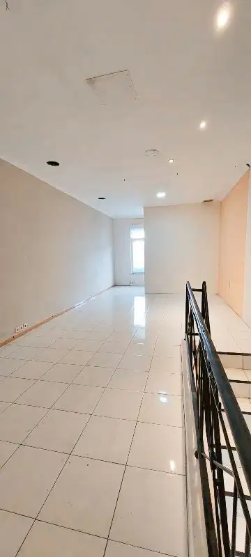 disewakan ruko 2 lantai lokasi strategis kemang