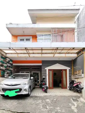 Rumah Siap huni, 3lt Jl. Menteng - Jagakarsa Lokasi keren di Jaksel