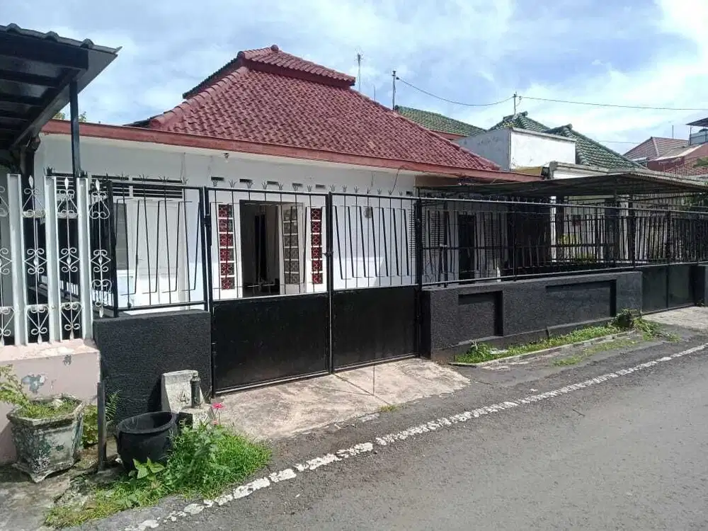 RUMAH TENGAH KOTA KLOJEN KASIN MALANG
