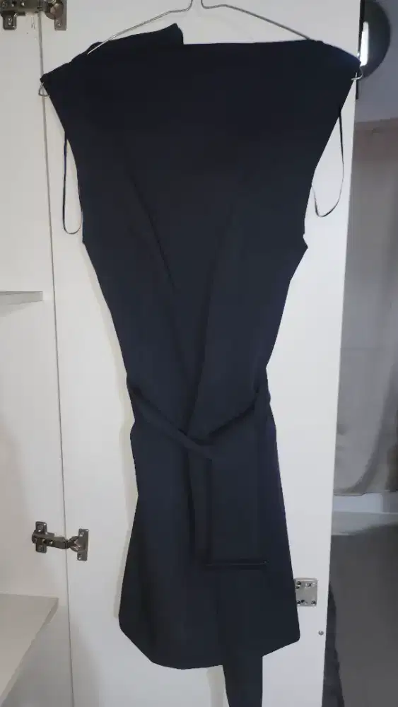 Dres wanita Zara