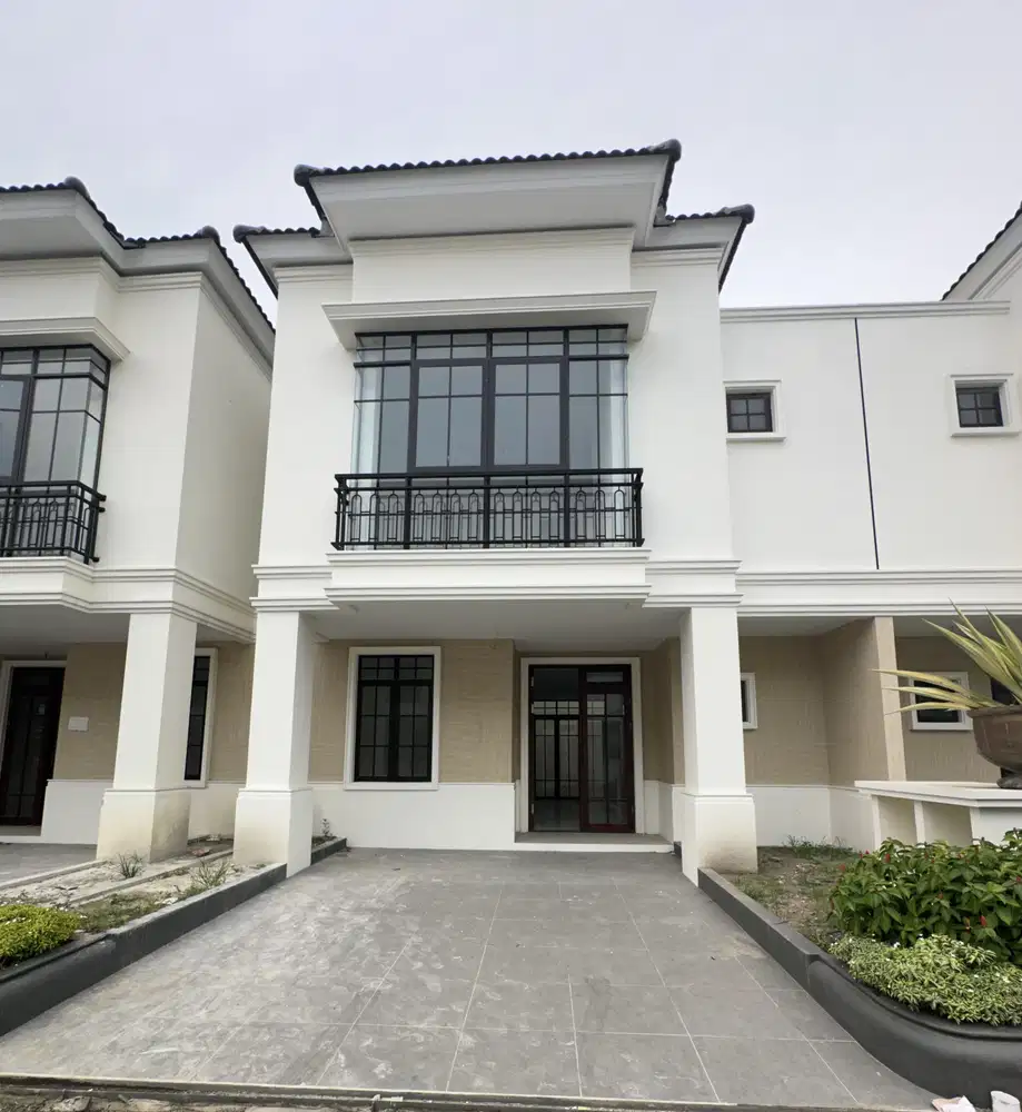 Dijual Villa Komplek Jewel Garden JL Meteorologi Raya