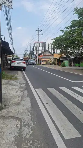 Tanah istimewa pinggir jalan damai cocok usaha cafe resto