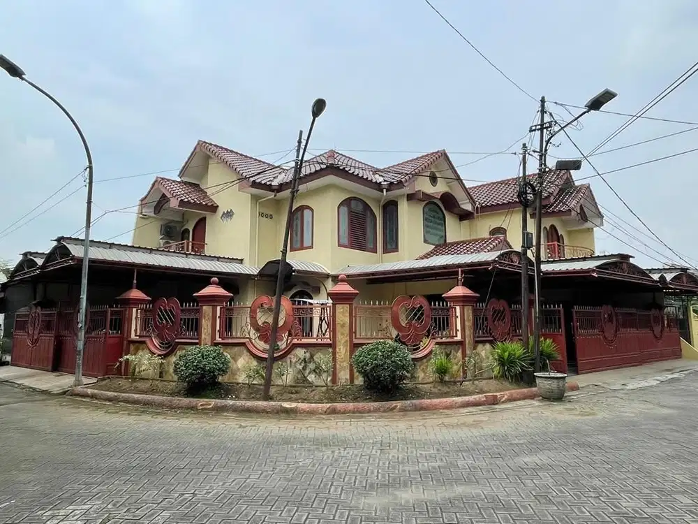 DIJUAL Rumah Mewah Terawat Full Furnished Bebas Banjir Murah Lebar Lux