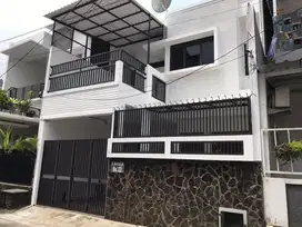 Dijual Rumah Siap Huni di Rawamangun Jakarta Timur