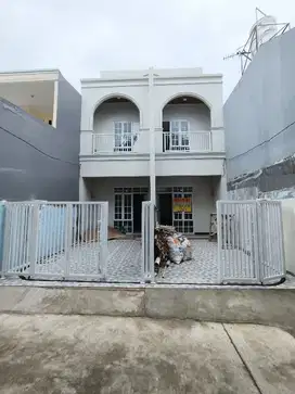 Rumah baru siap huni. 3kt 2km bisa kpr jakarta kalisari cijantung
