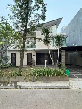 Rumah Mewah Cluster Vassa Cikarang: Elegan dan Luas, Sewa 300 Jt/tahun