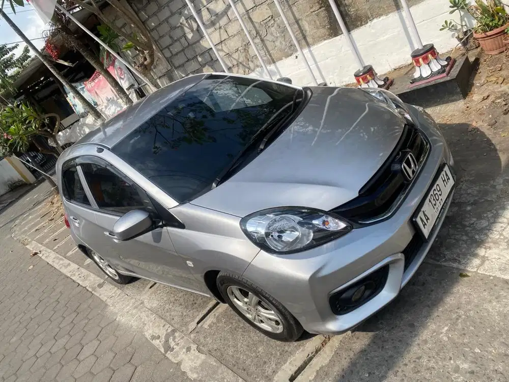 Brio E 2017 plat AA asli istimewa