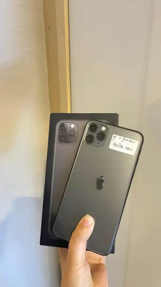 Second iPhone 11 Pro Max 256Gb iBox